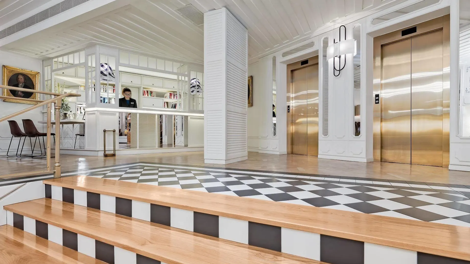 H10杜克德楼尔酒店 Lisboa 4*,